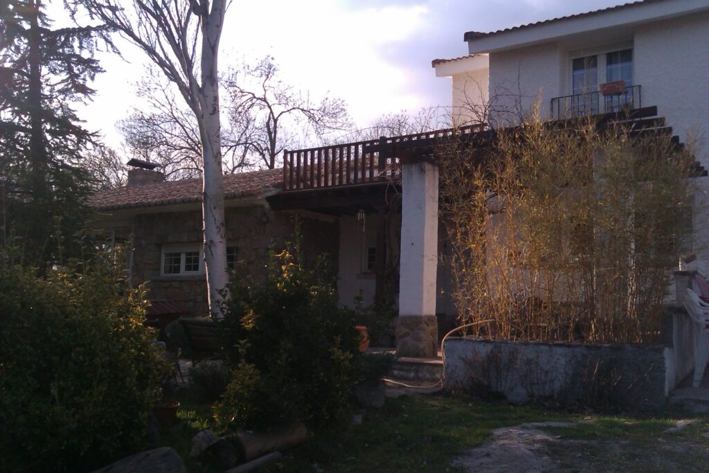 manzanares del real